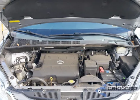 2013 Toyota Sienna Xle V6 8 Passenger from USA, damaged, VIN 5TDYK3DC2DS387396